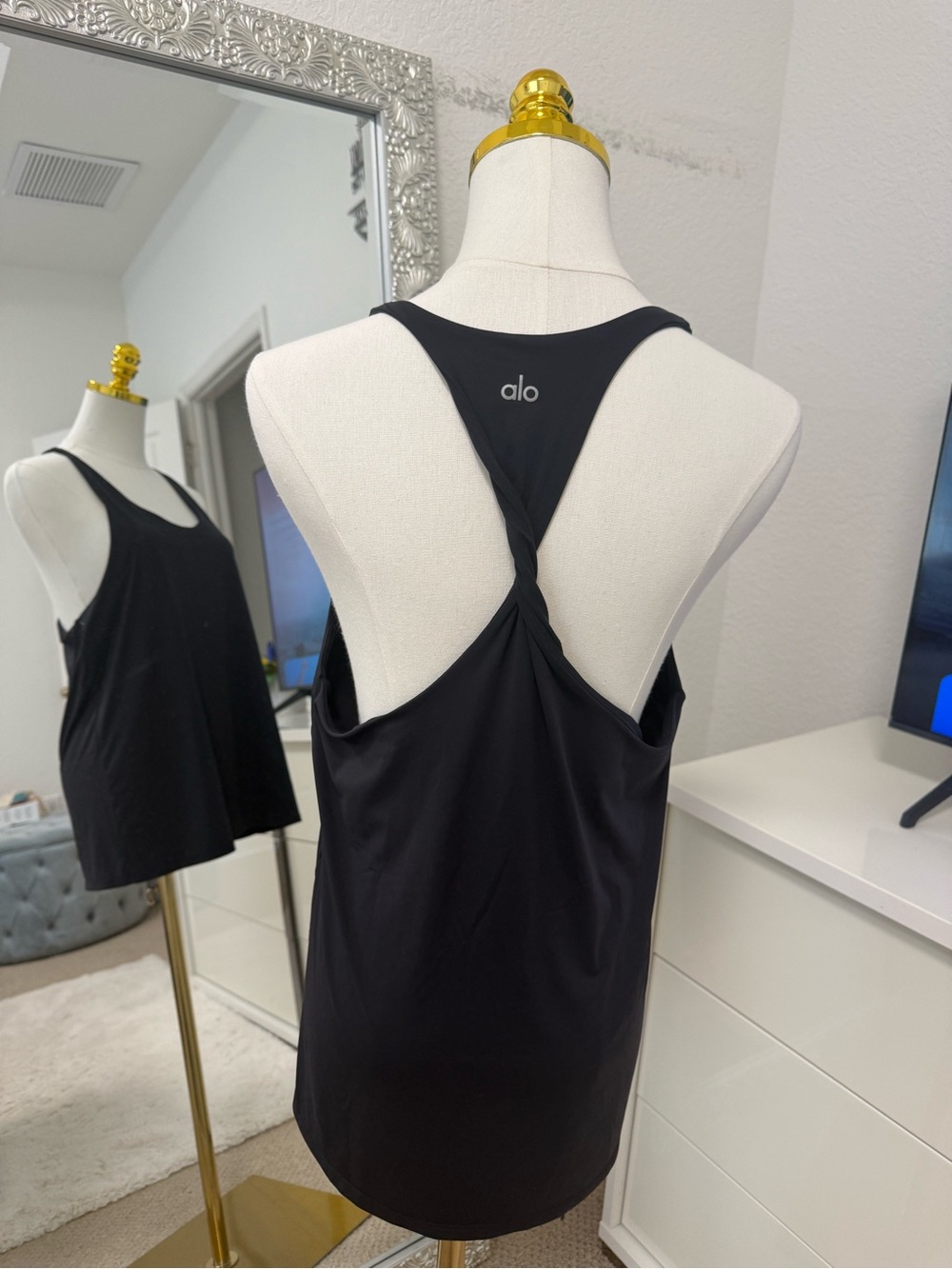 ALO Yoga Black Racerback Twist Muscle Tee